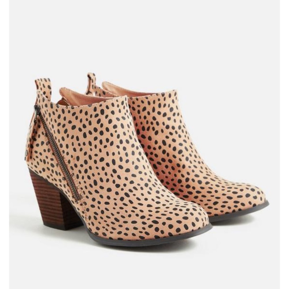Torrid Side Zip Heel Bootie size 9.5